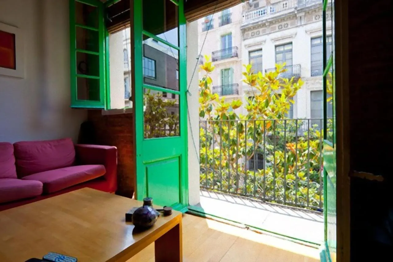 La Casa De Laura Nisia B&B Barcelona