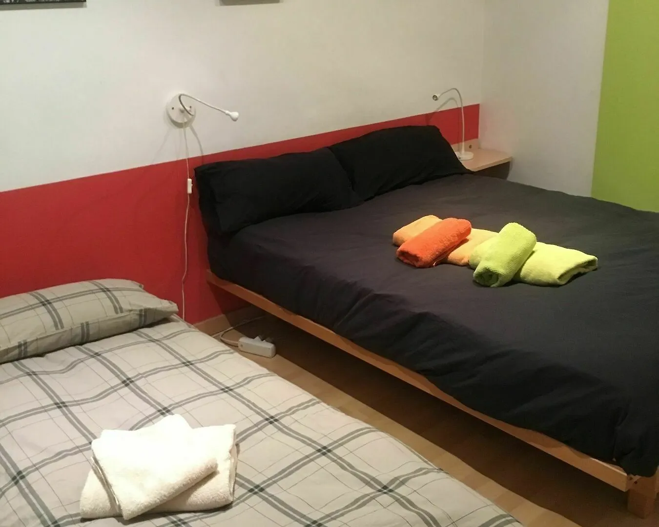 La Casa De Laura Nisia B&B Barcelona Bed & Breakfast
